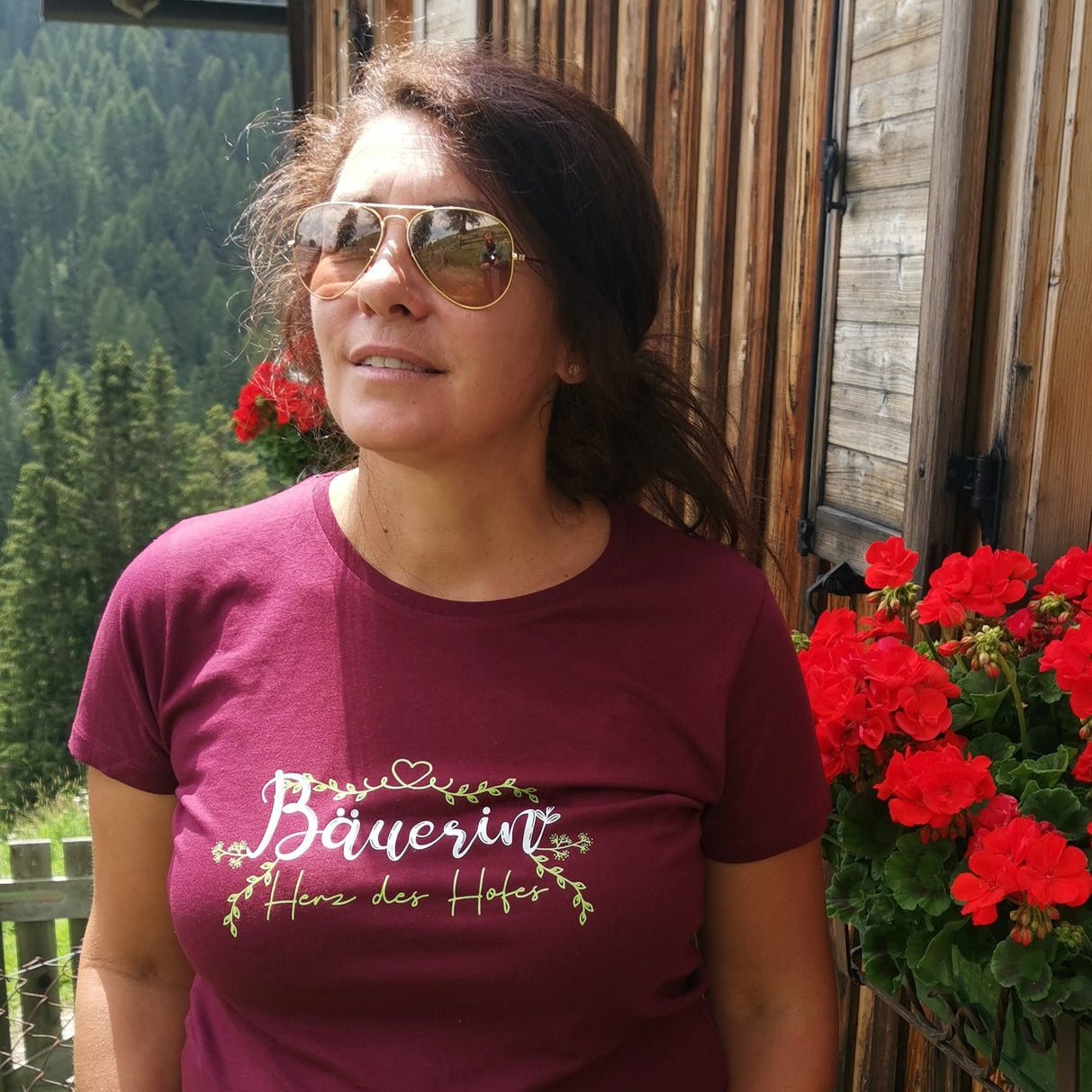 Bäuerin, Herz des Hofes - Damenshirt Premium